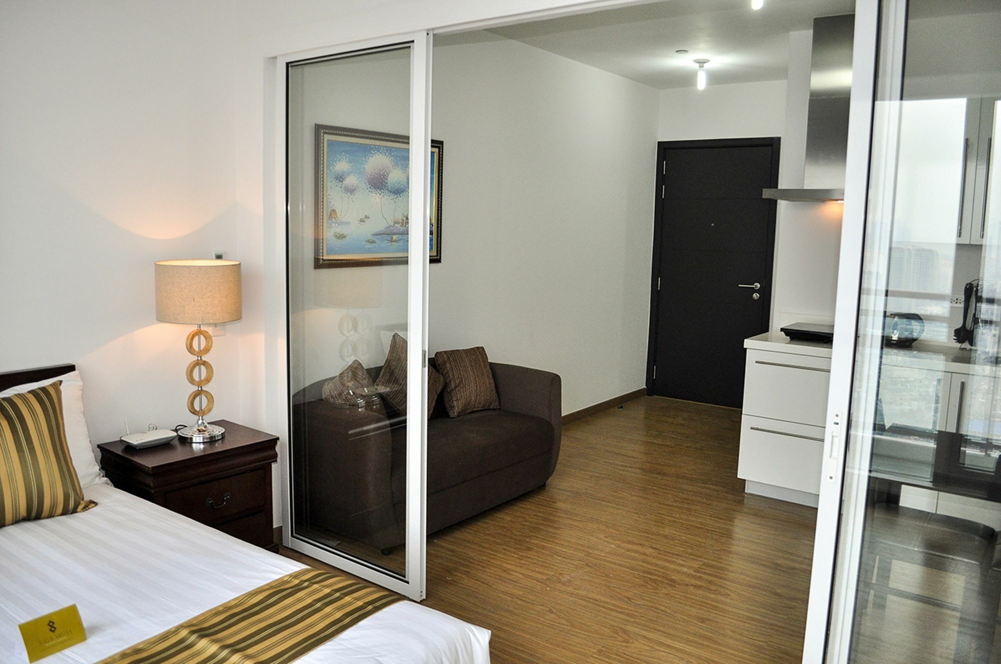 Siglo Suites @ The Acqua Private Residences Mandaluyong Luaran gambar