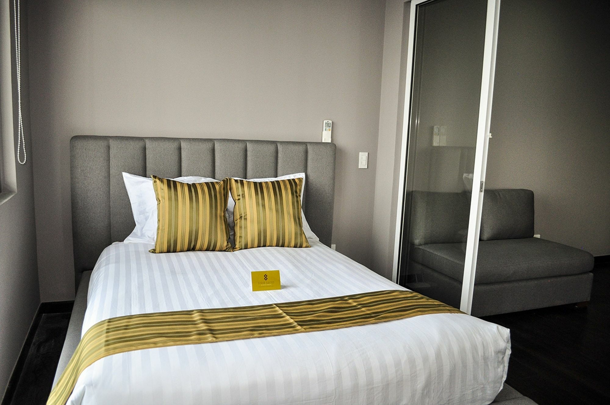Siglo Suites @ The Acqua Private Residences Mandaluyong Luaran gambar