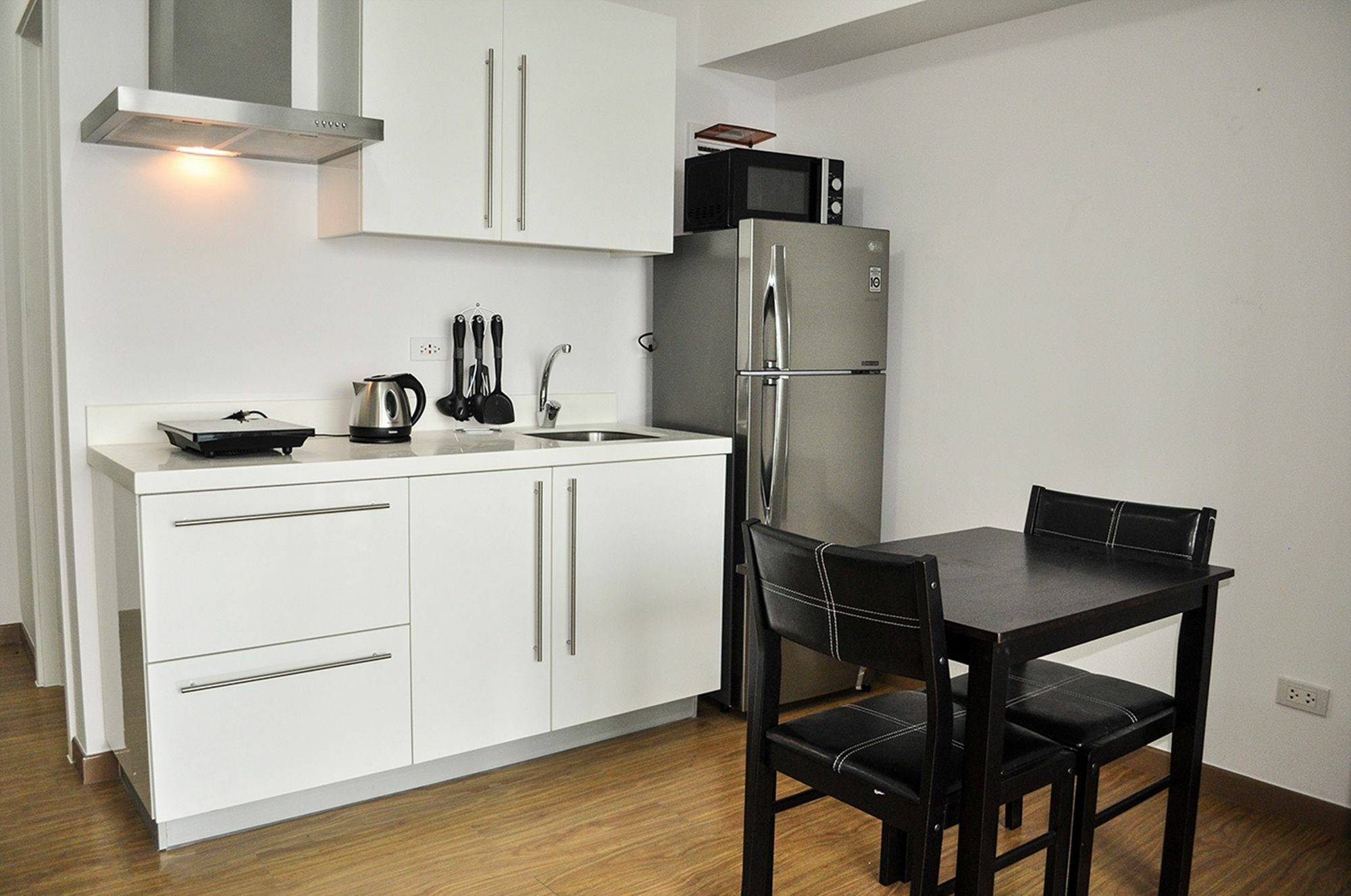 Siglo Suites @ The Acqua Private Residences Mandaluyong Luaran gambar